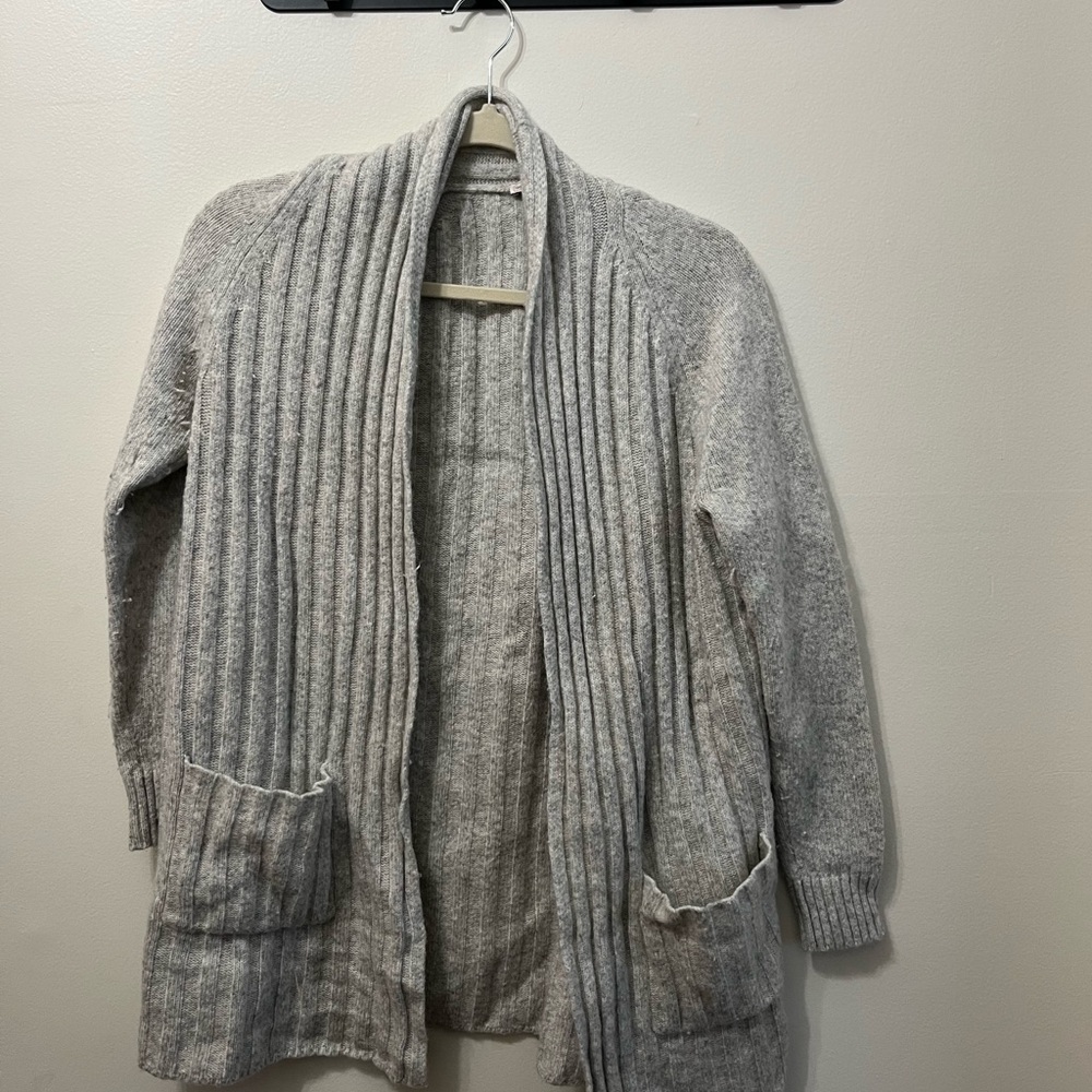 GAP Gray Women's Cardigan Sweater